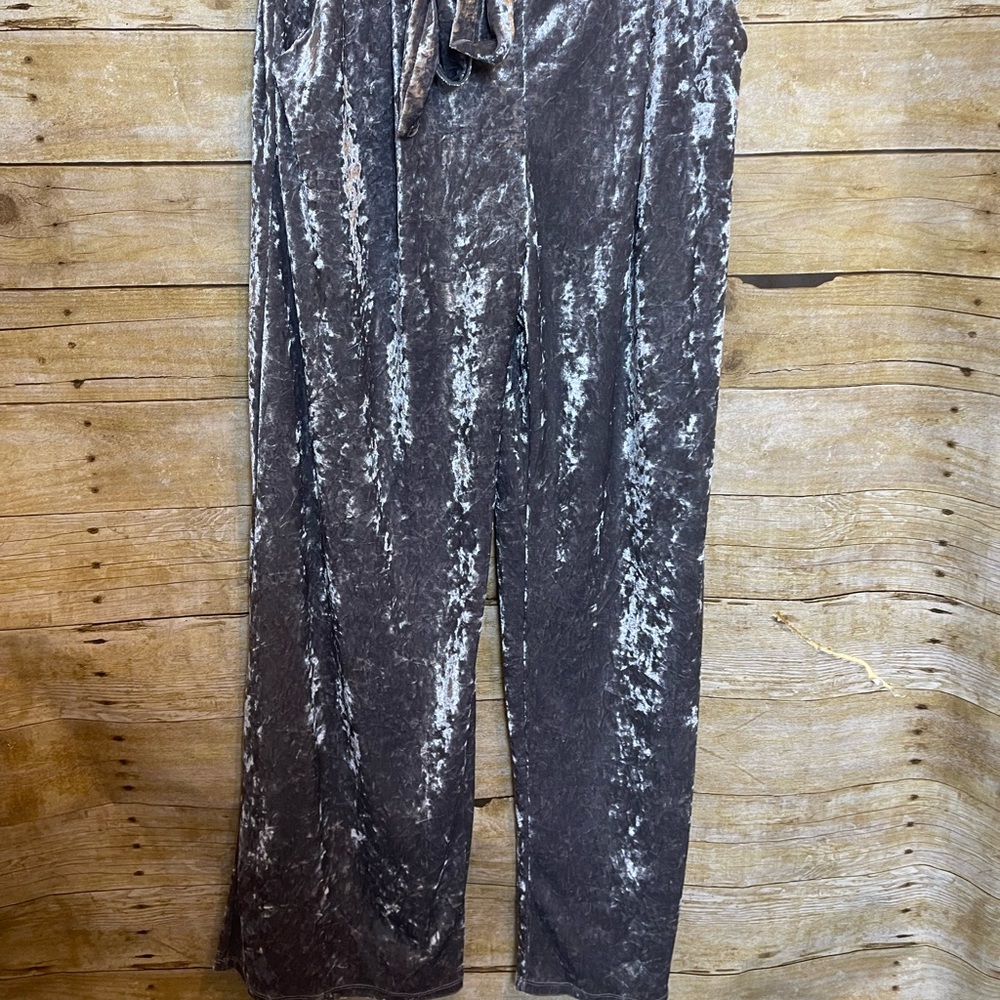 Tresics velour pants 🛍